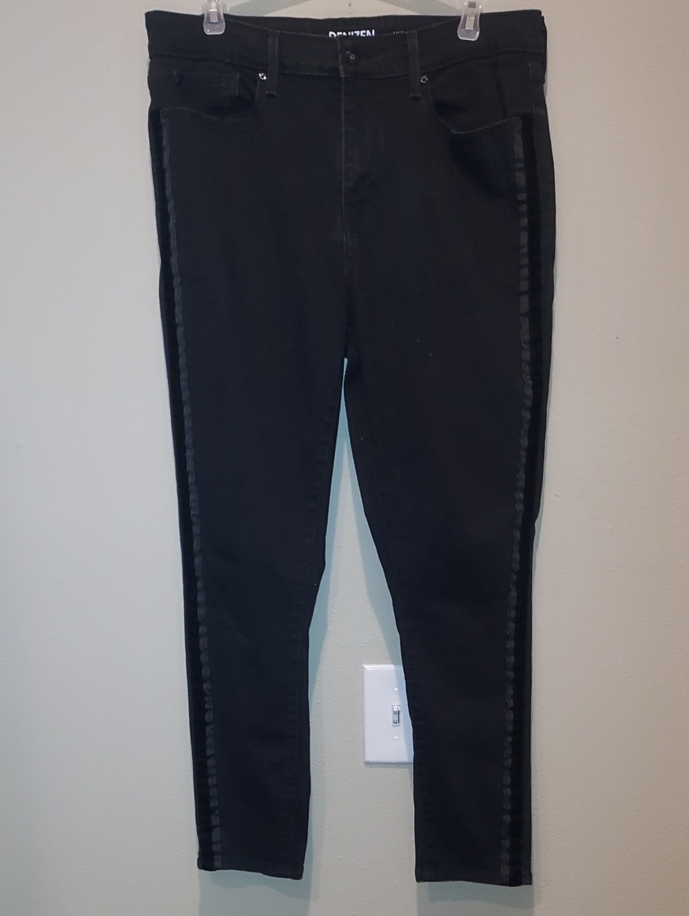 Denizen Levi's High- Rise Ankle Skinny Jeans